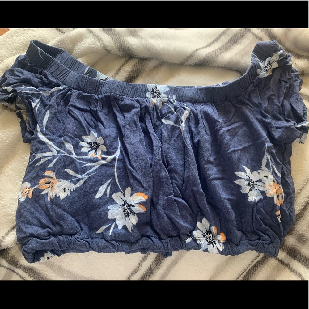 L.A. Hearts off the shoulder cropped top